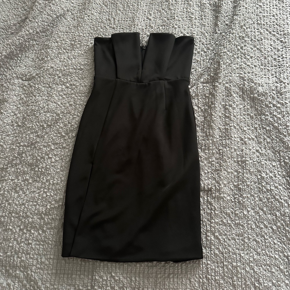 Elegant Black Strapless Dress